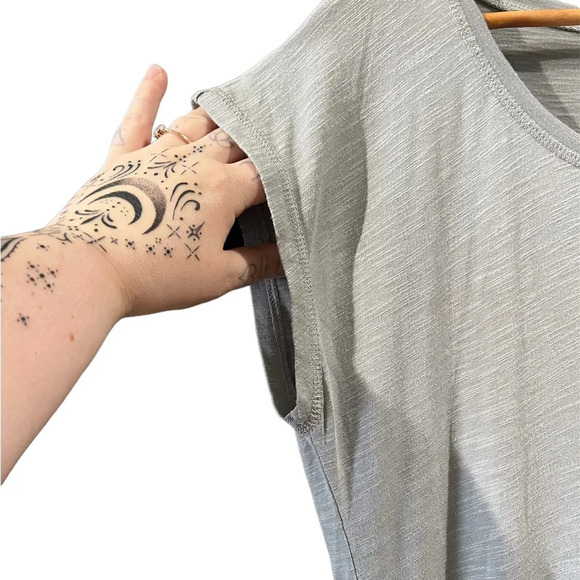 Balance collection gray open back top, size XL - Picture 3 of 7